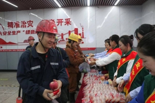 ¶þ¿óÖÐÇï ¶þ¿óÖÐÇï